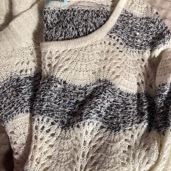 Maurices Crochet and Sparkles Sweater! - Picture 3 of 4